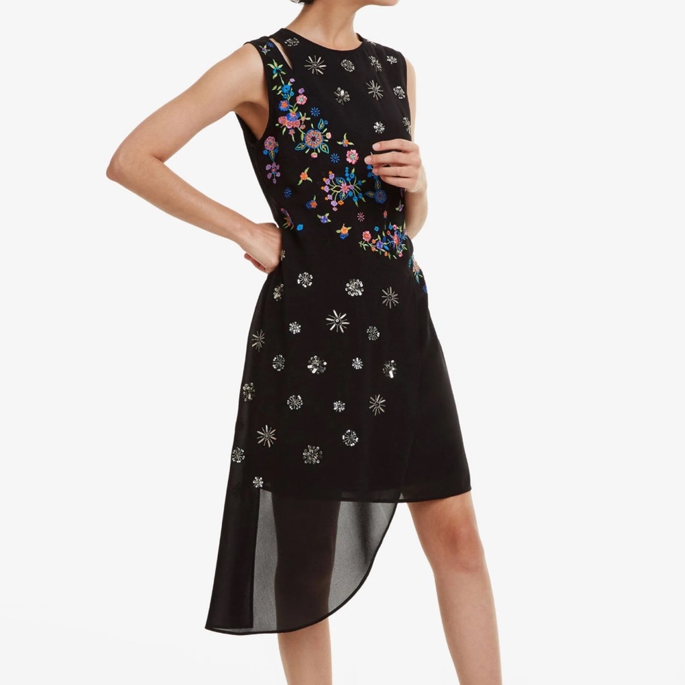 DESIGUAL Black Verso Embroidered Embellished Dress Floral Asymmetric Size 36 / 4